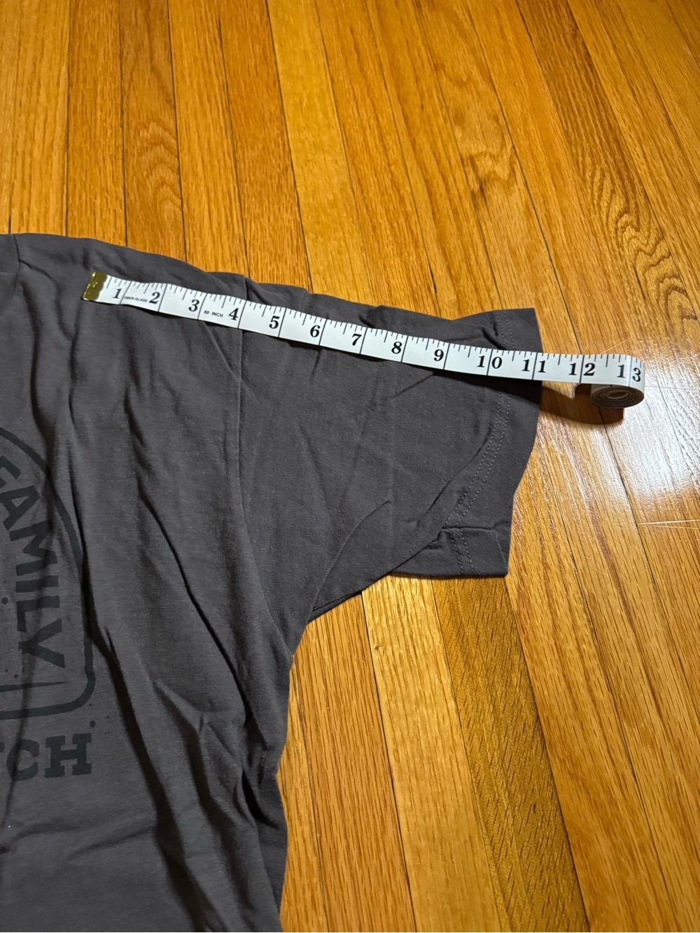 Yellowstone Dutton Ranch Graphic Tee Men’s Large - Picture 5 of 6